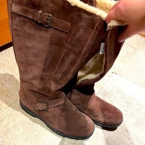 Ugg chocolate boots size 11